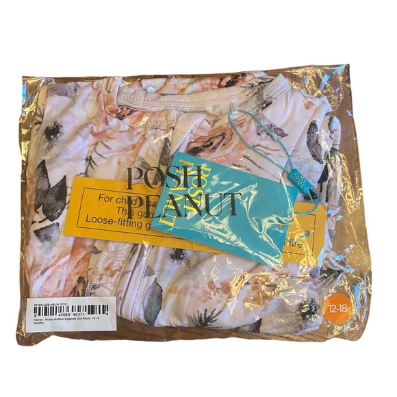 NWT Posh Peanut Harlow Ruffle Zipper One Piece Footie Size 12-18 Mos - Picture 8 of 9